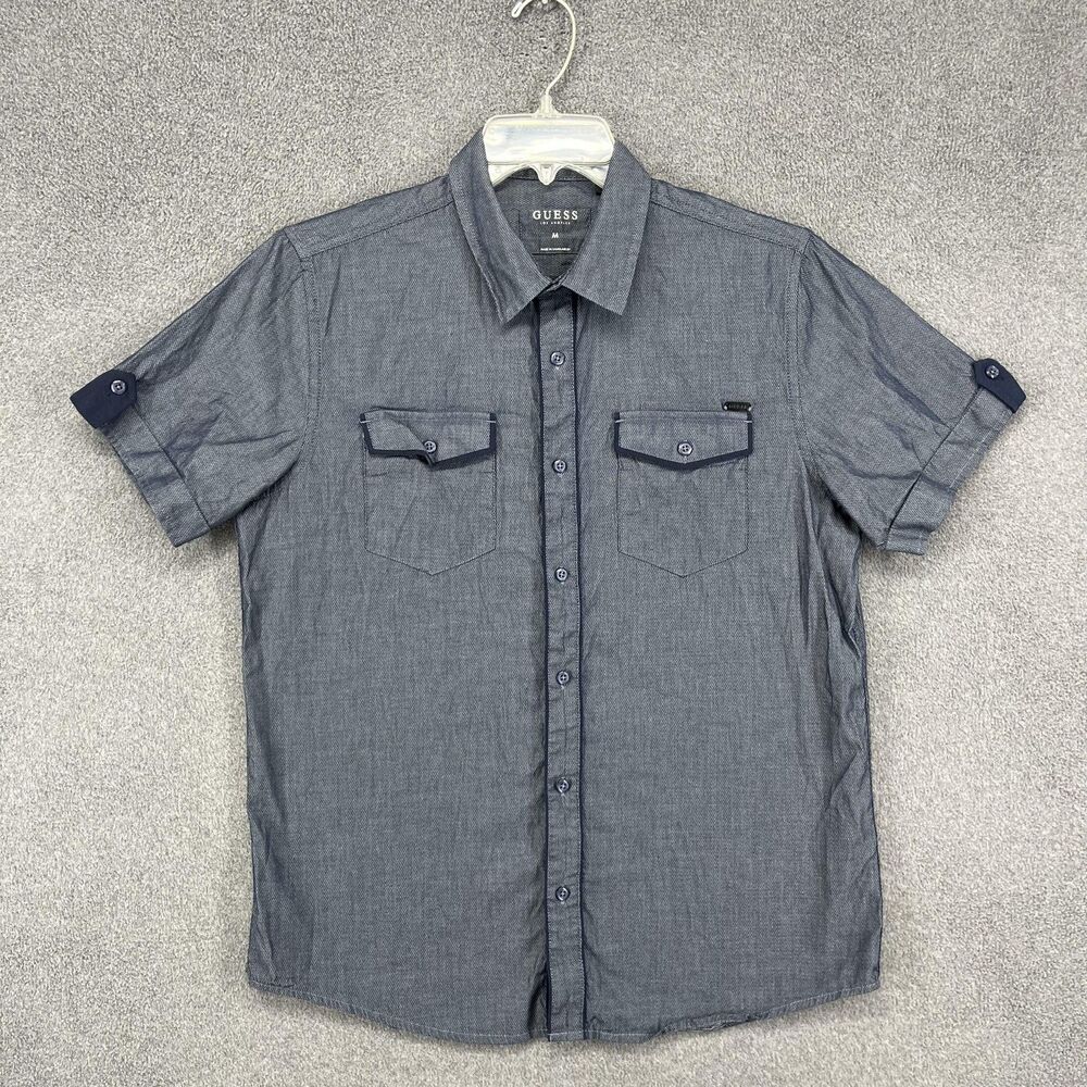 Guess Shirt Mens Medium Blue Chambray Short Sleeve Button Front Chest Pockets